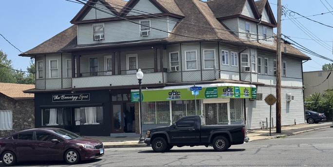 1840 Barnum Avenue Bridgeport CT 06610